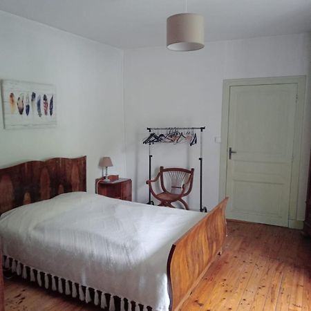 Maison Au Bord De La Riviere Dronne En Perigord Vert Saint-Front-la-Rivière Kültér fotó